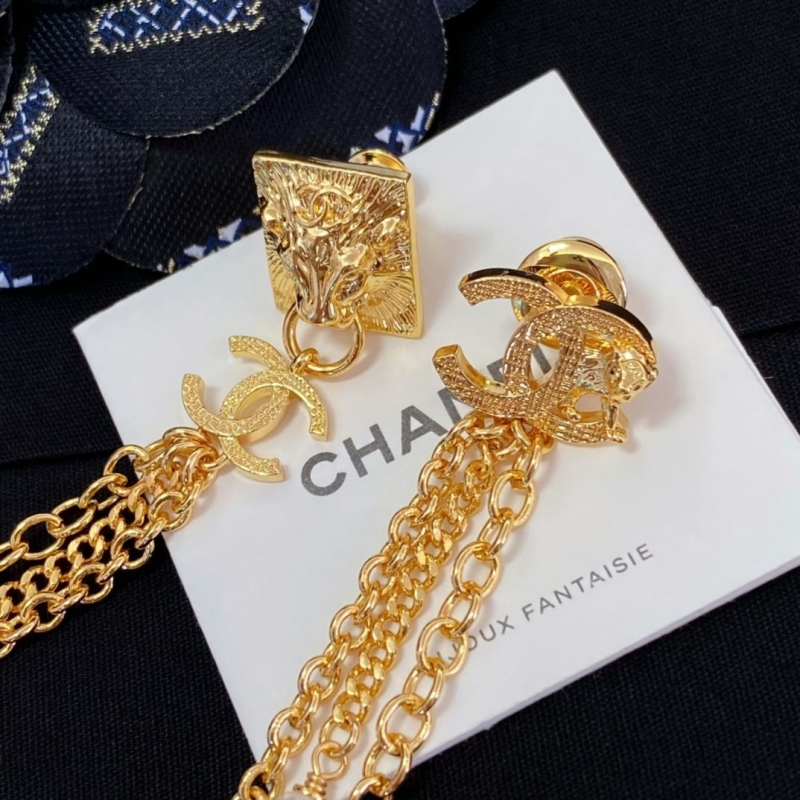 Ch**el necklaces